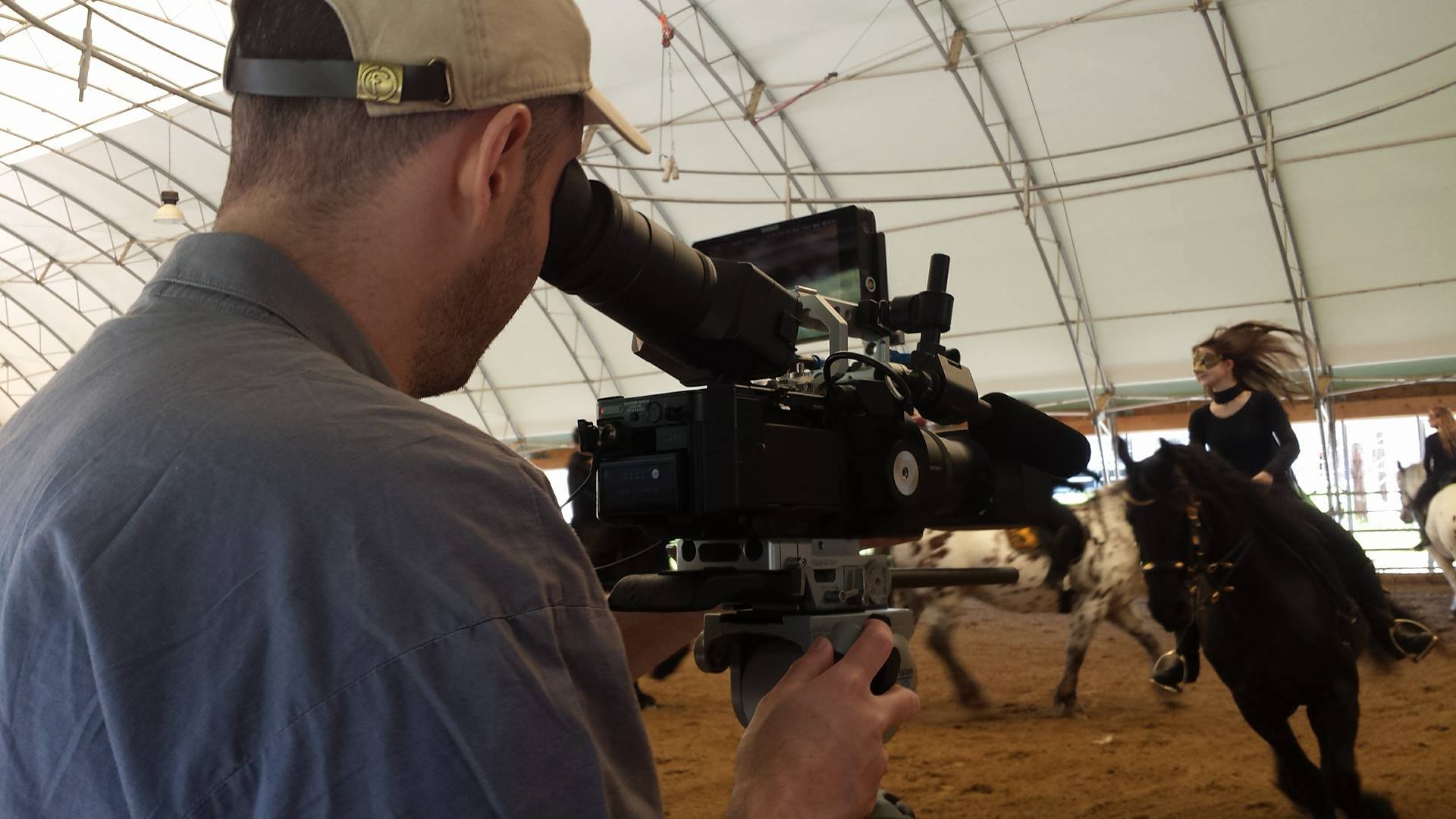 13184791_273540769653695_10435858_o